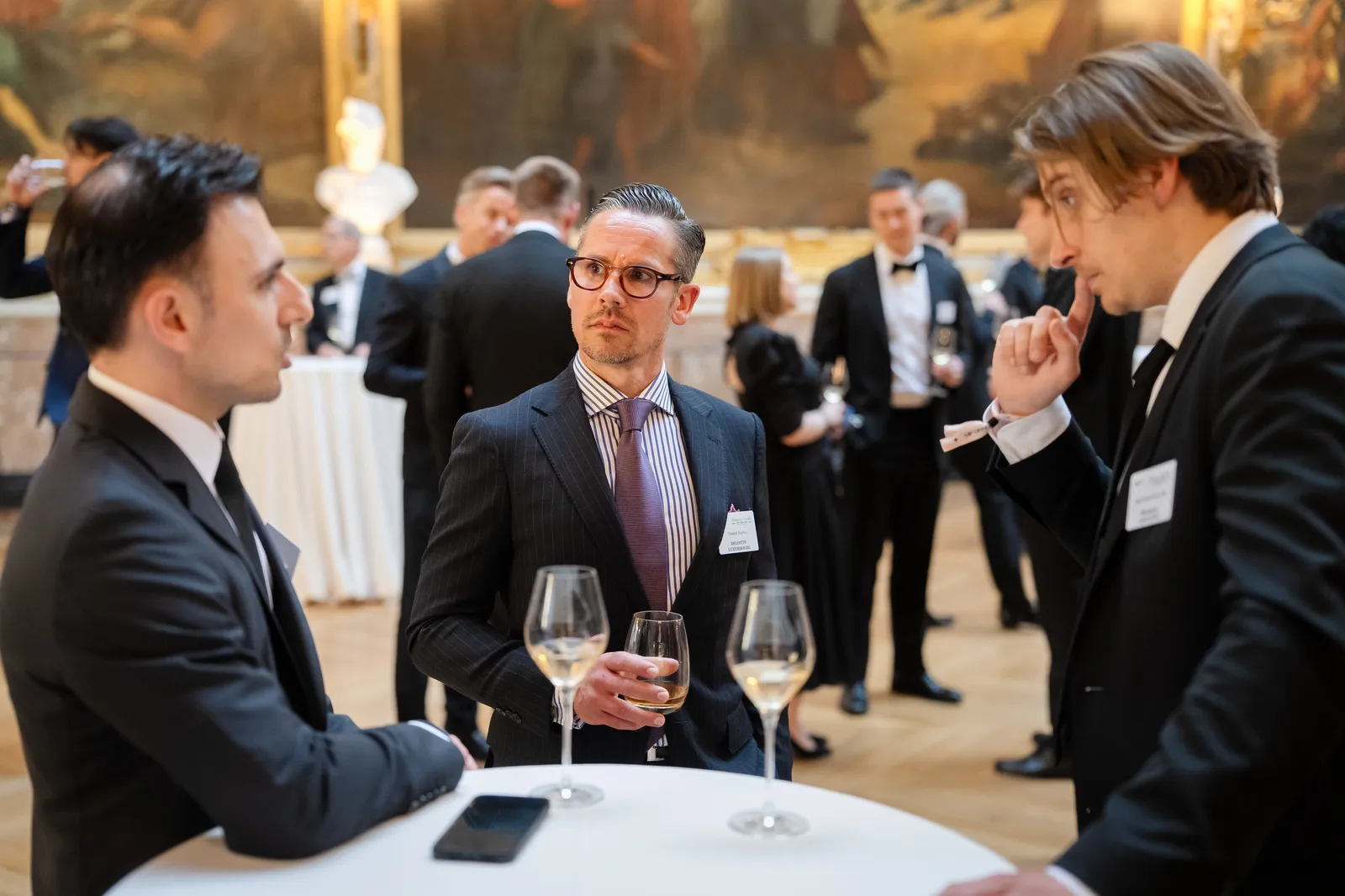 Refined champagne welcome reception
